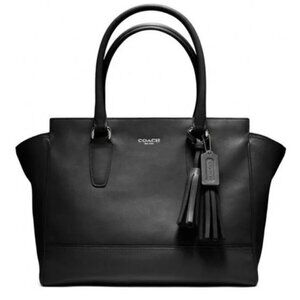 Coach Legacy Candice Leather Shoulder Bag Purse m